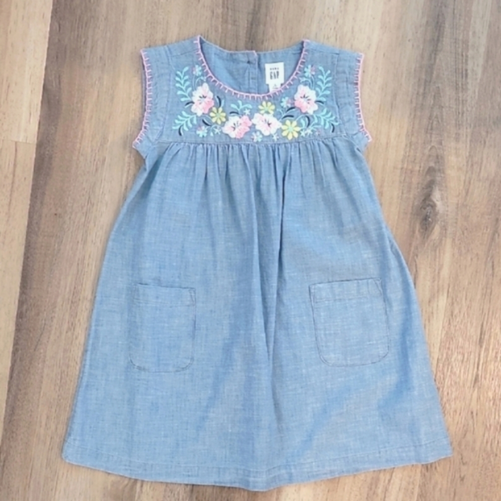NWT GAP Floral Embroidered Chambray Dress 3T
